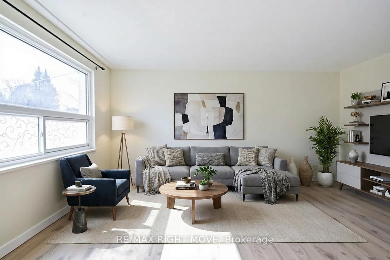 162 Pratt Crescent - Image 3