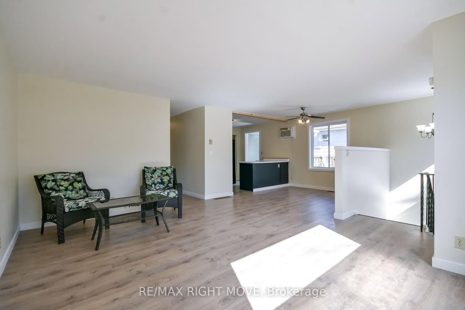 162 Pratt Crescent - Image 4
