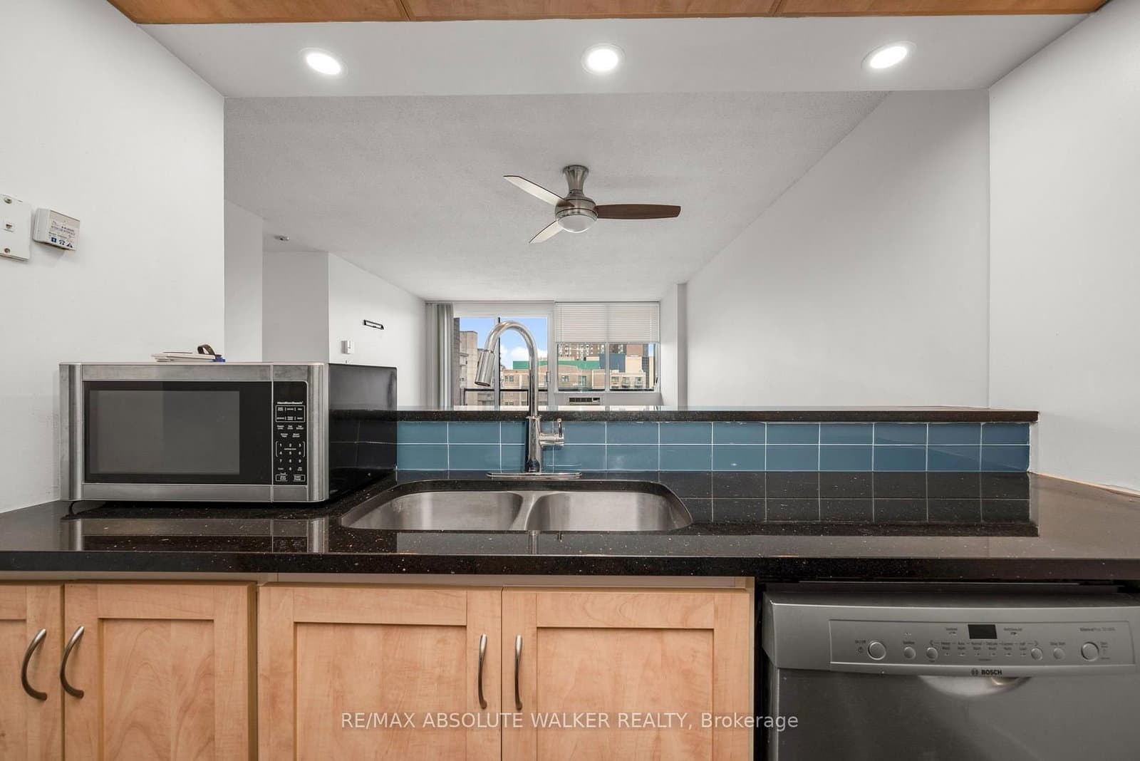 154 Nelson Street, Unit 902 - Image 5