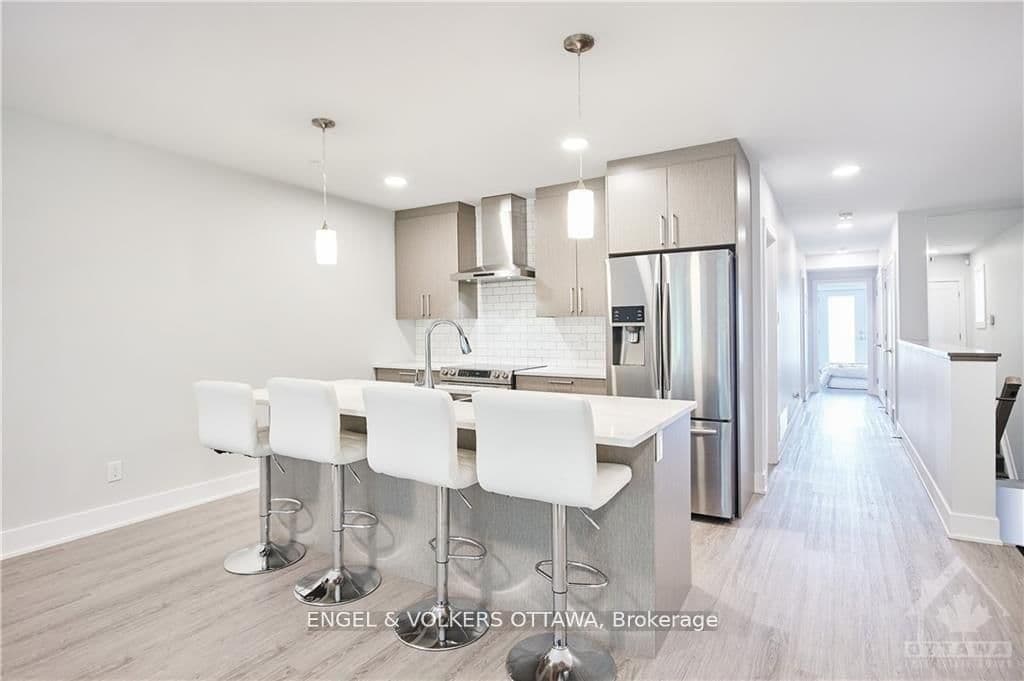 569 McLeod Street, Unit 3 - Image 5