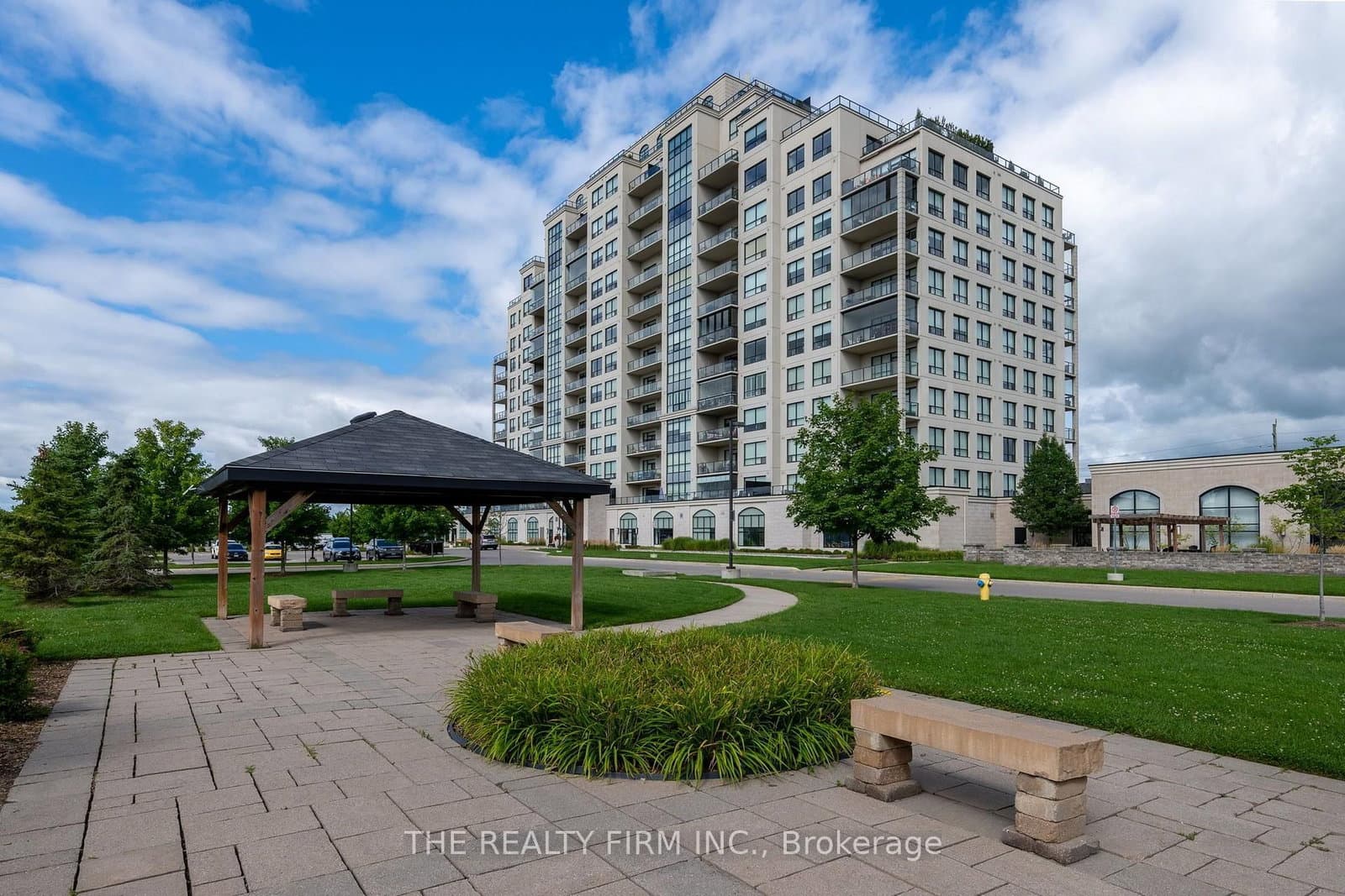 260 Villagewalk Boulevard, Unit 701 - Image 1