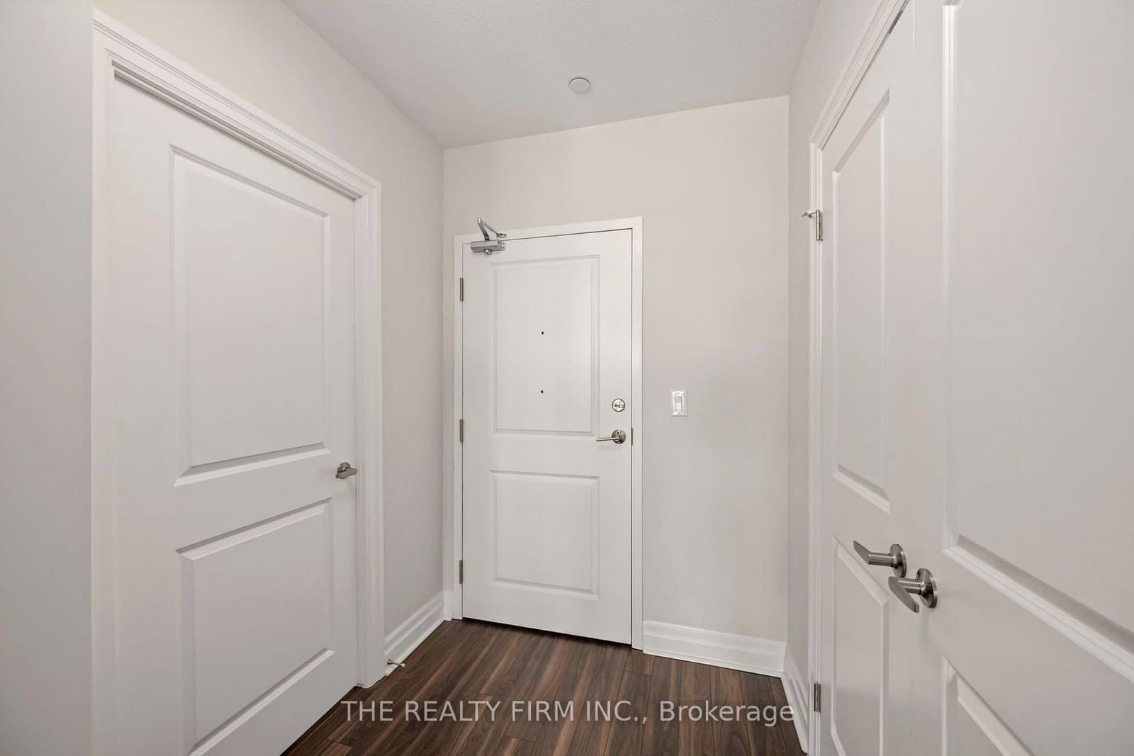 260 Villagewalk Boulevard, Unit 701 - Image 6