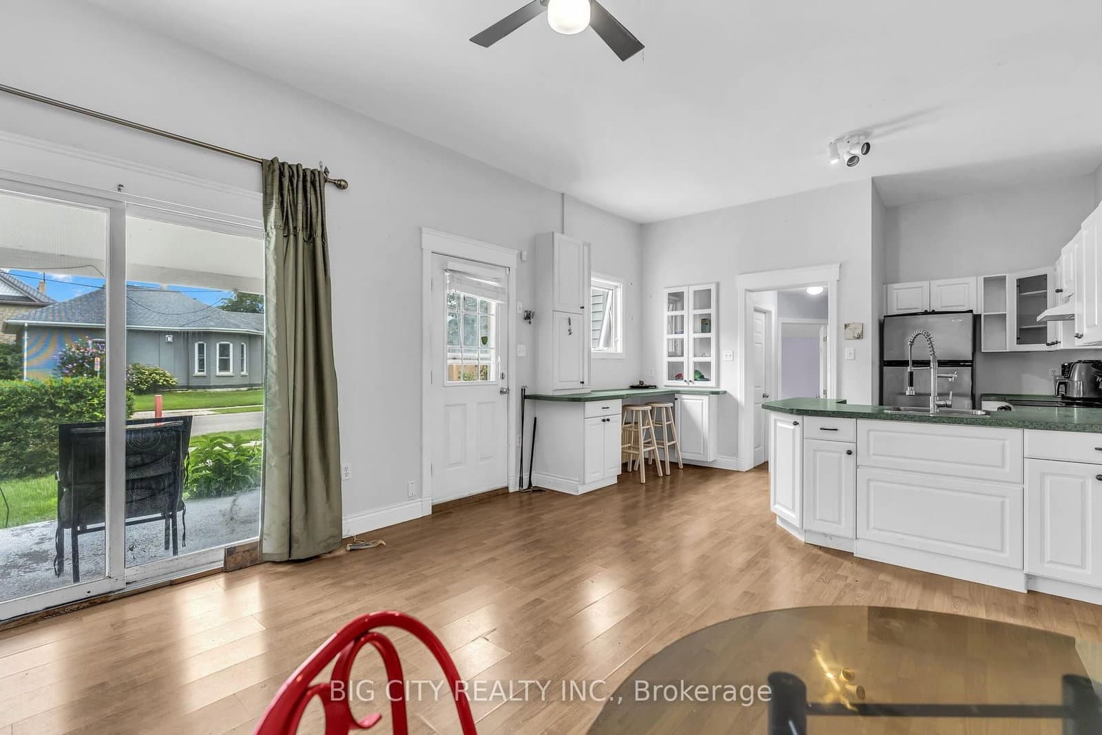 16 East Avenue - Image 5