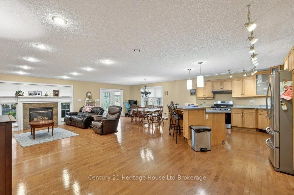 57 WENDY CALDER Place - Image 5
