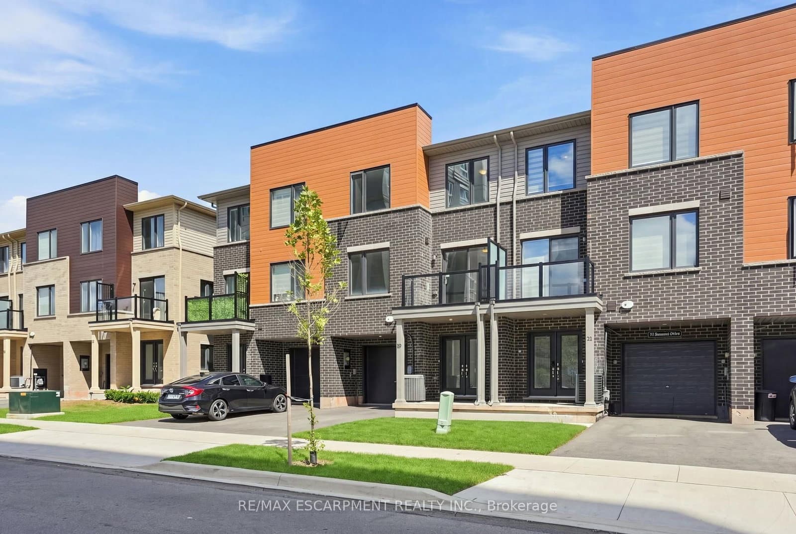 19 Roxanne Drive, Unit 119 - Image 3