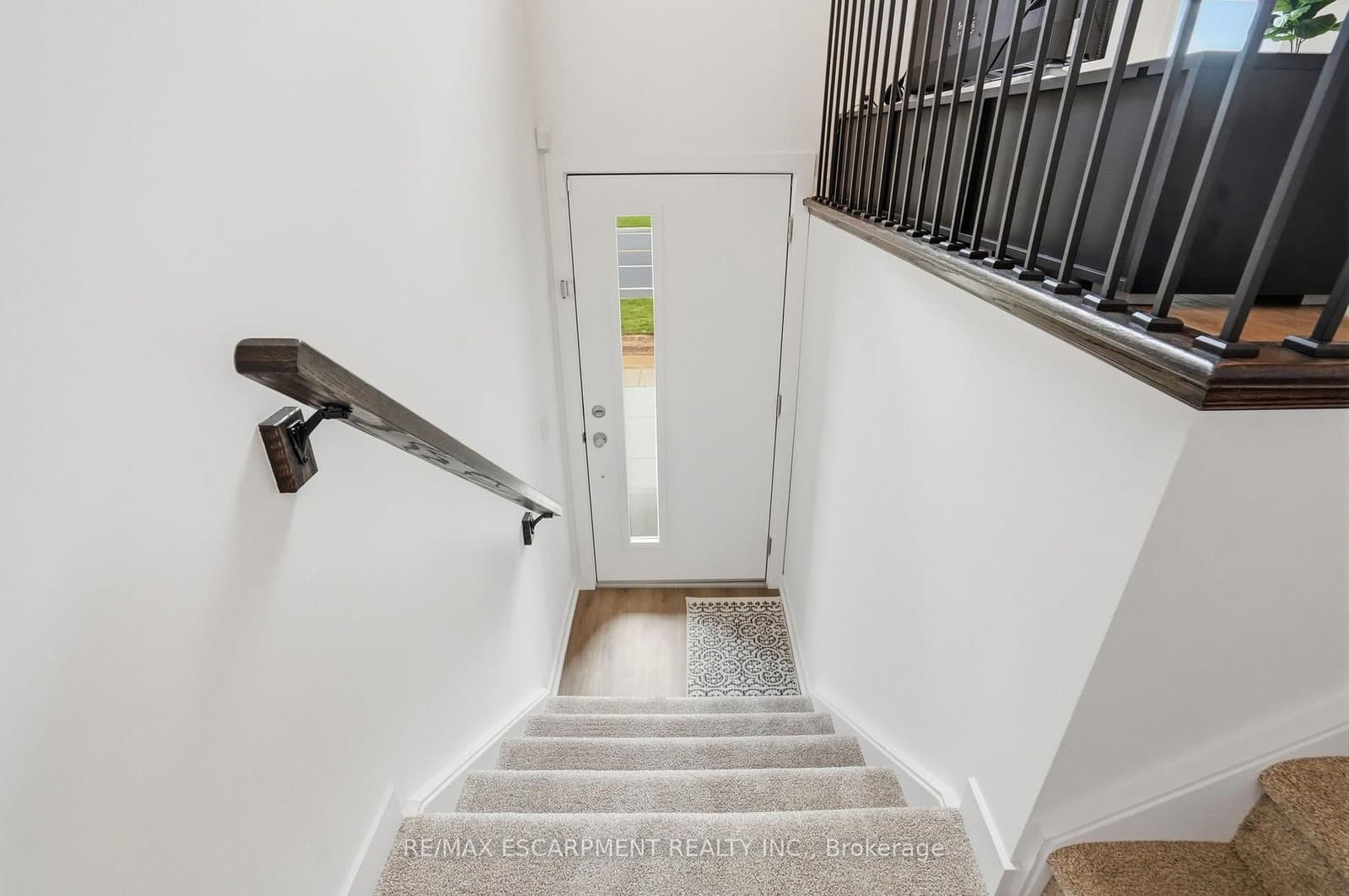 245 Burke Street - Image 3