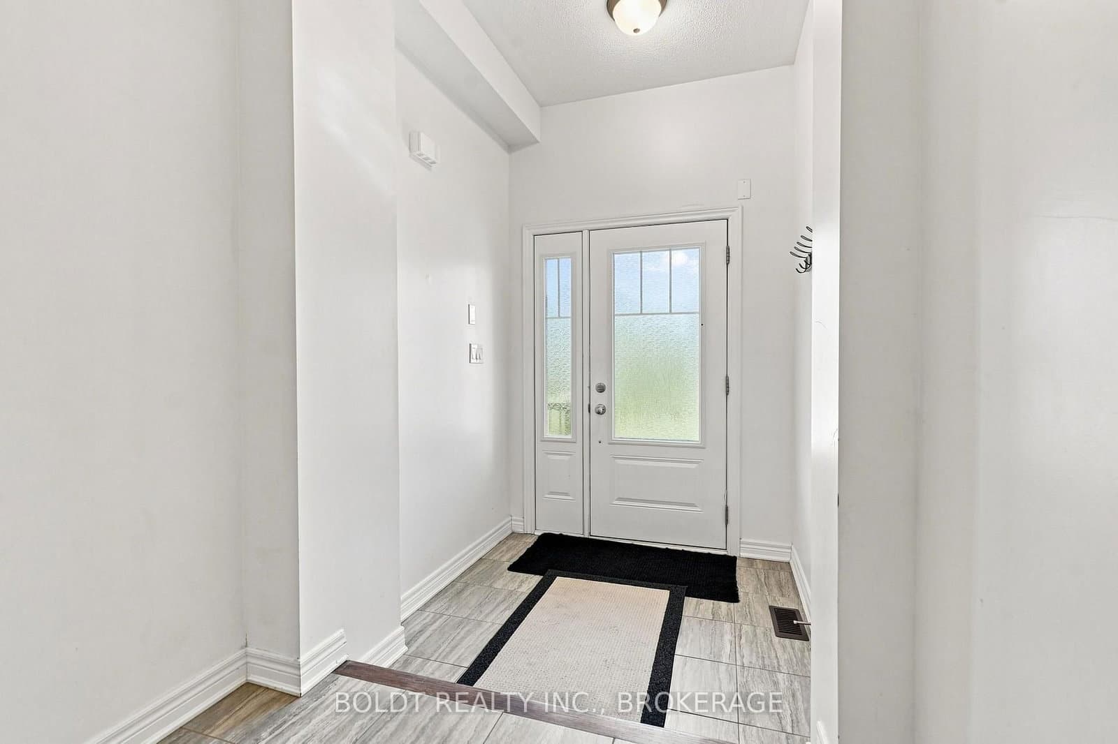 85 Homestead Way - Image 3