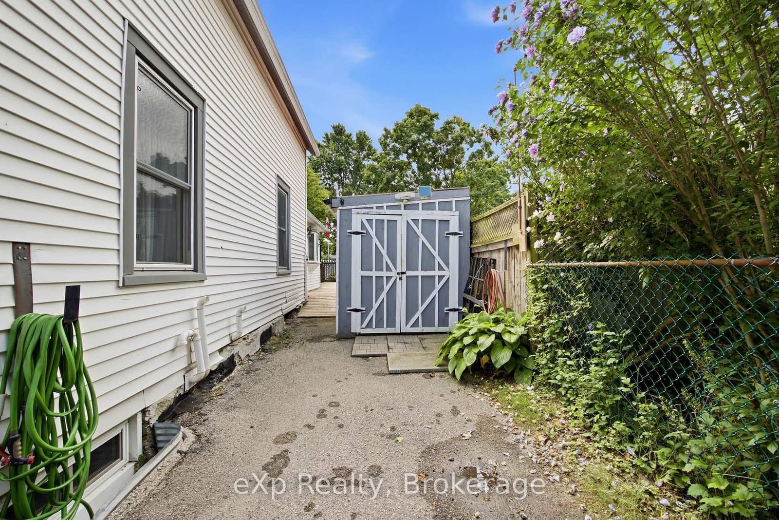 99 Dufferin Street - Image 6