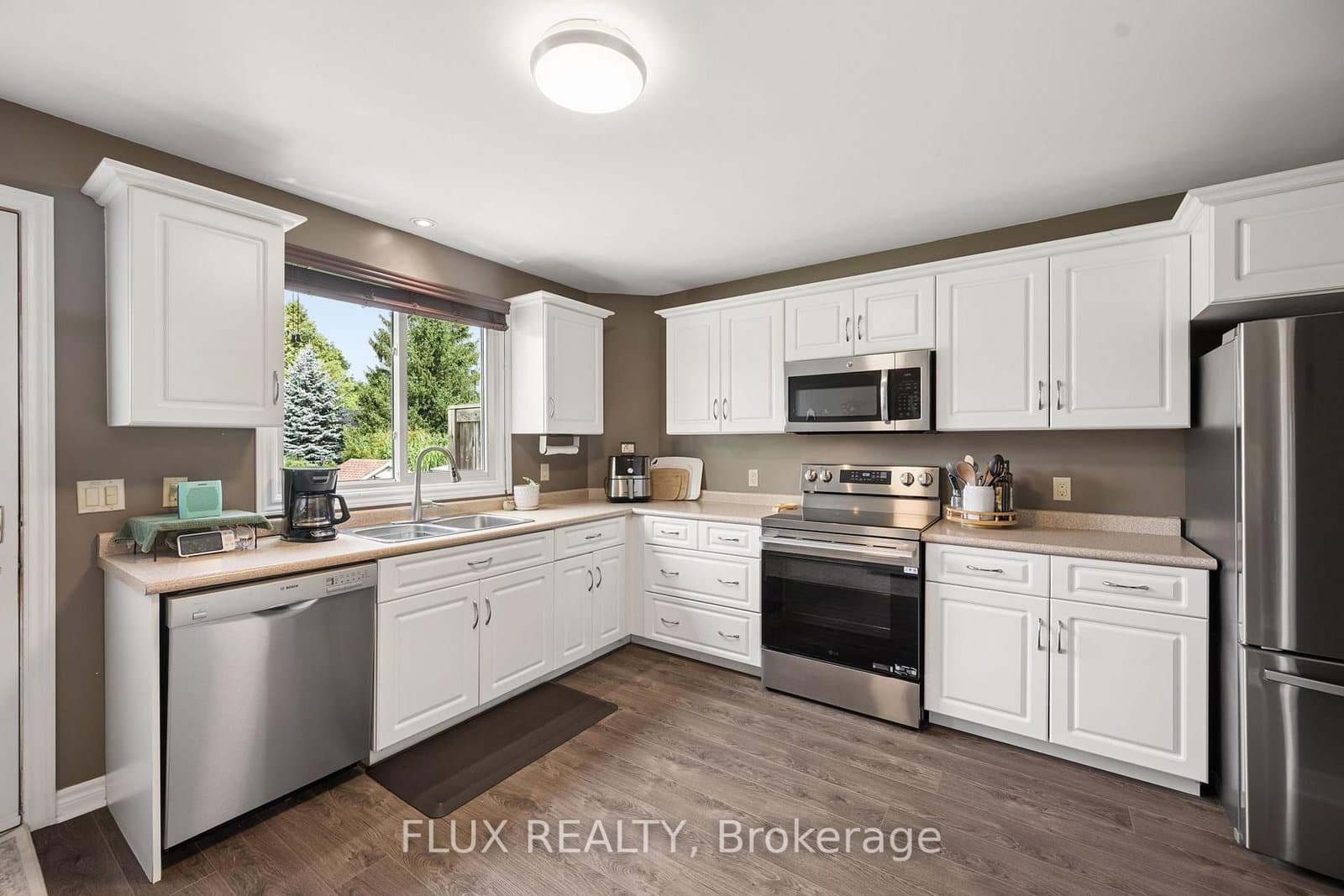 266 Dufferin Street, Unit 9 - Image 4