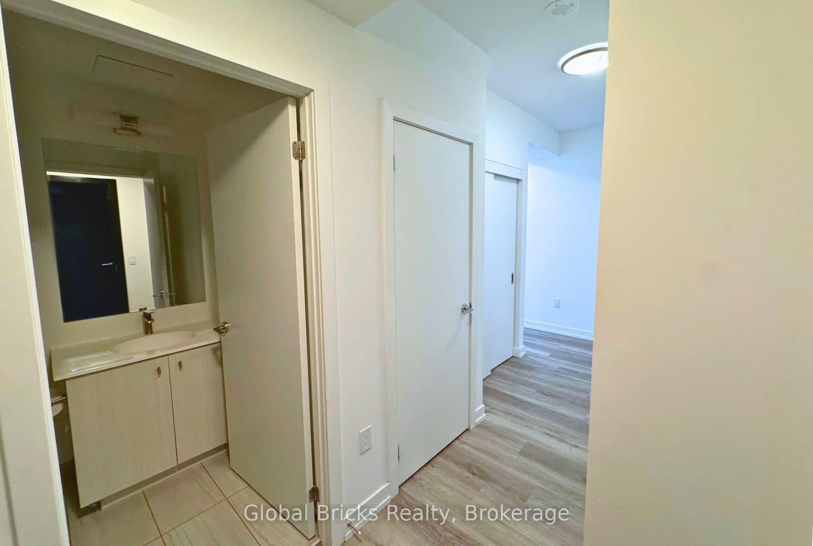 5 Wellington Street S, Unit 612 - Image 2