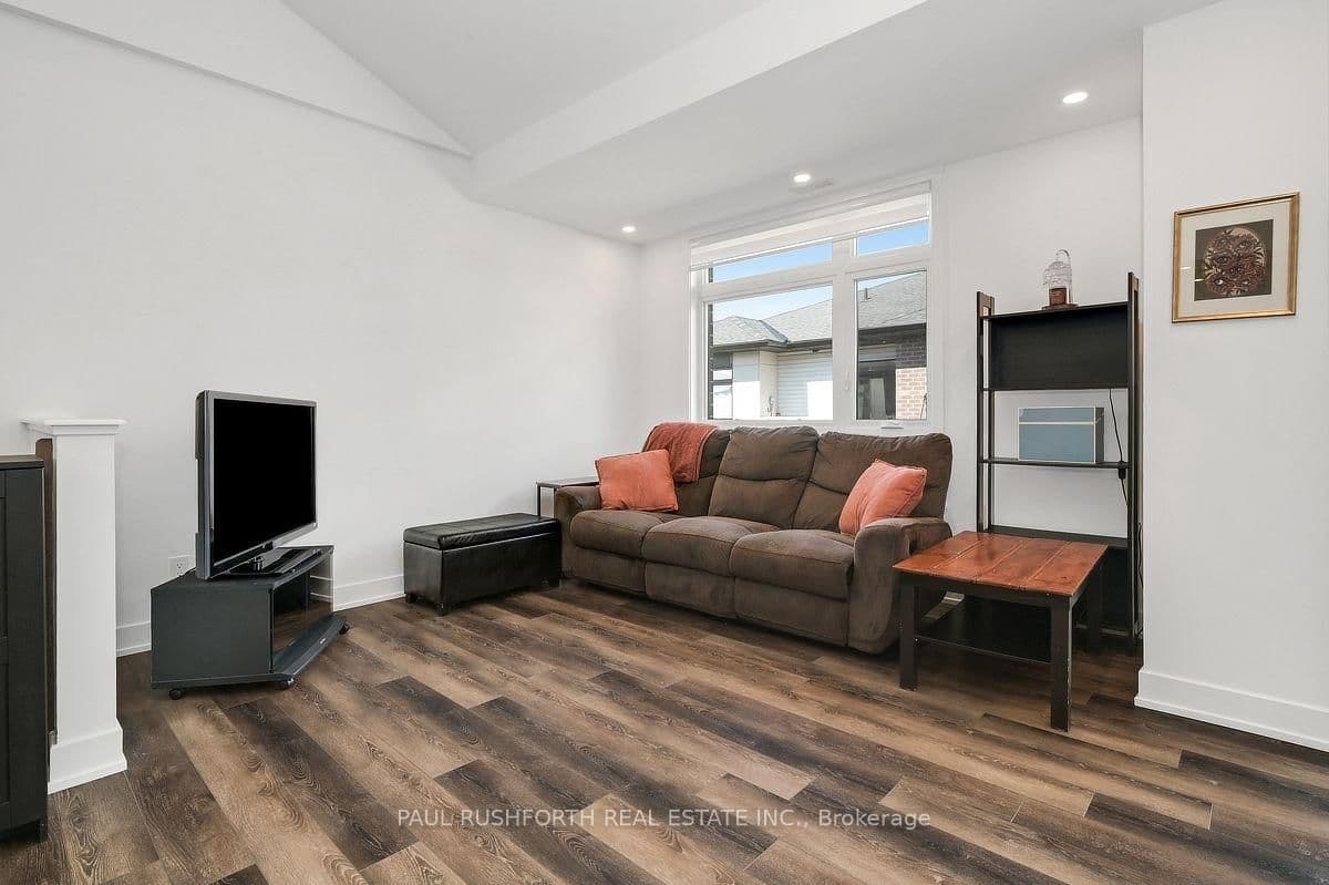 310 Tulum Crescent, Unit J - Image 5