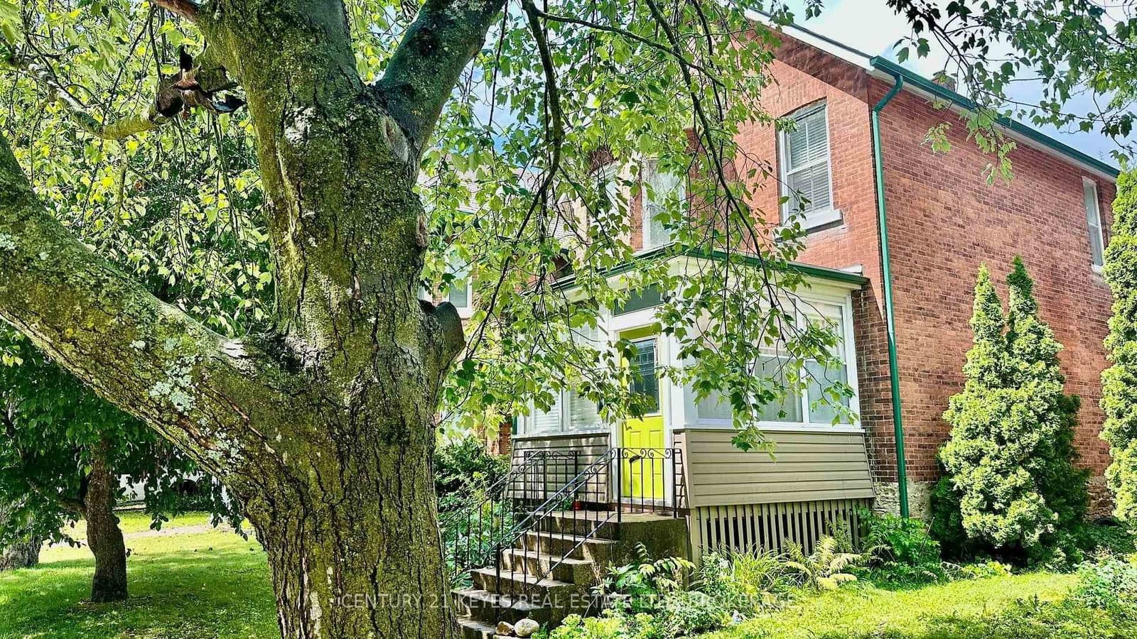 216 Brock Street - Image 3