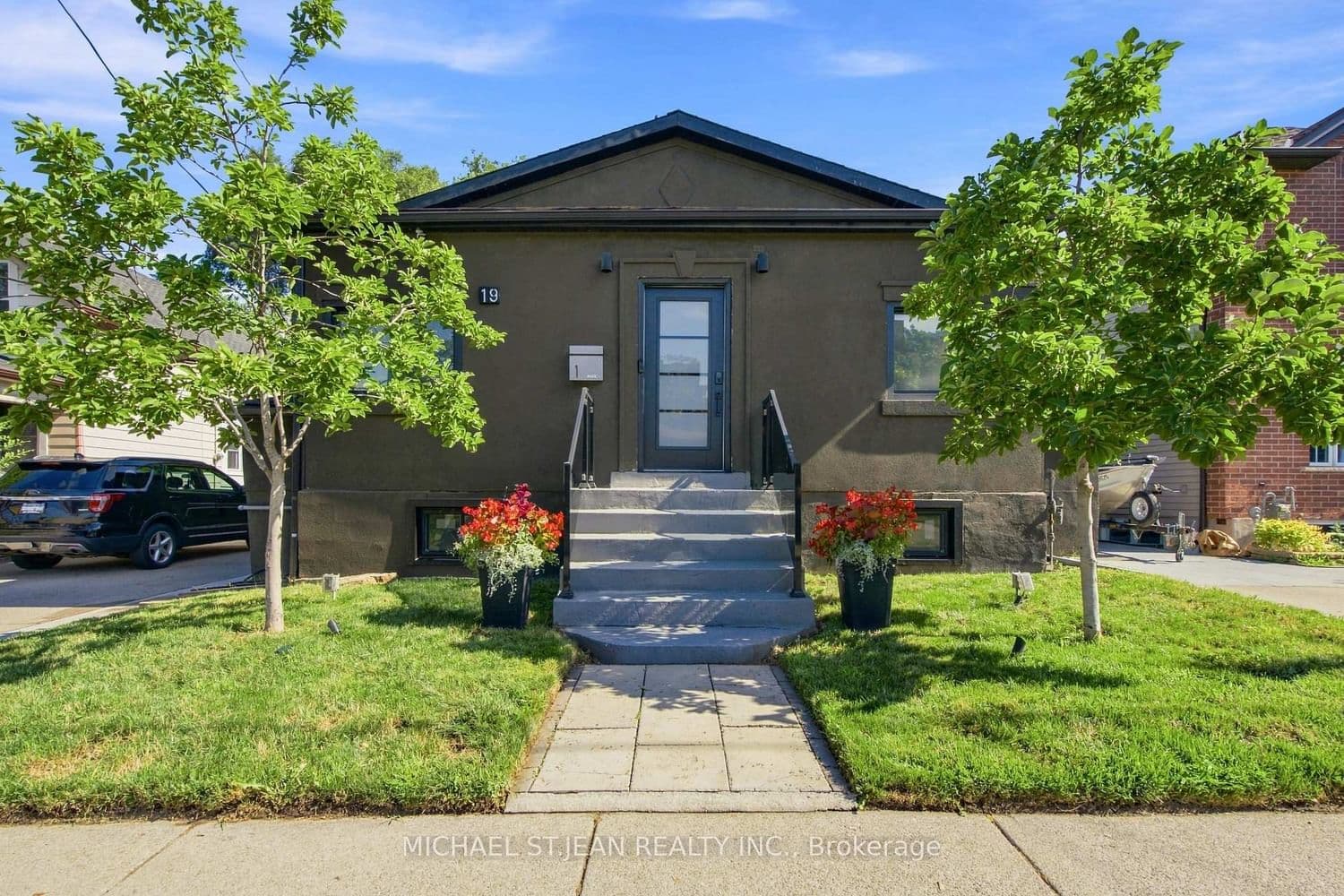 19 Grove Street - Image 2