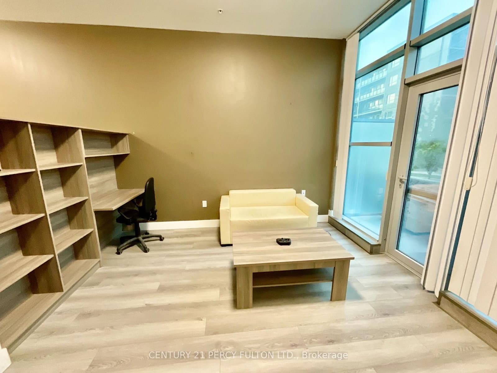 257 Hemlock Street, Unit 102 - Image 3