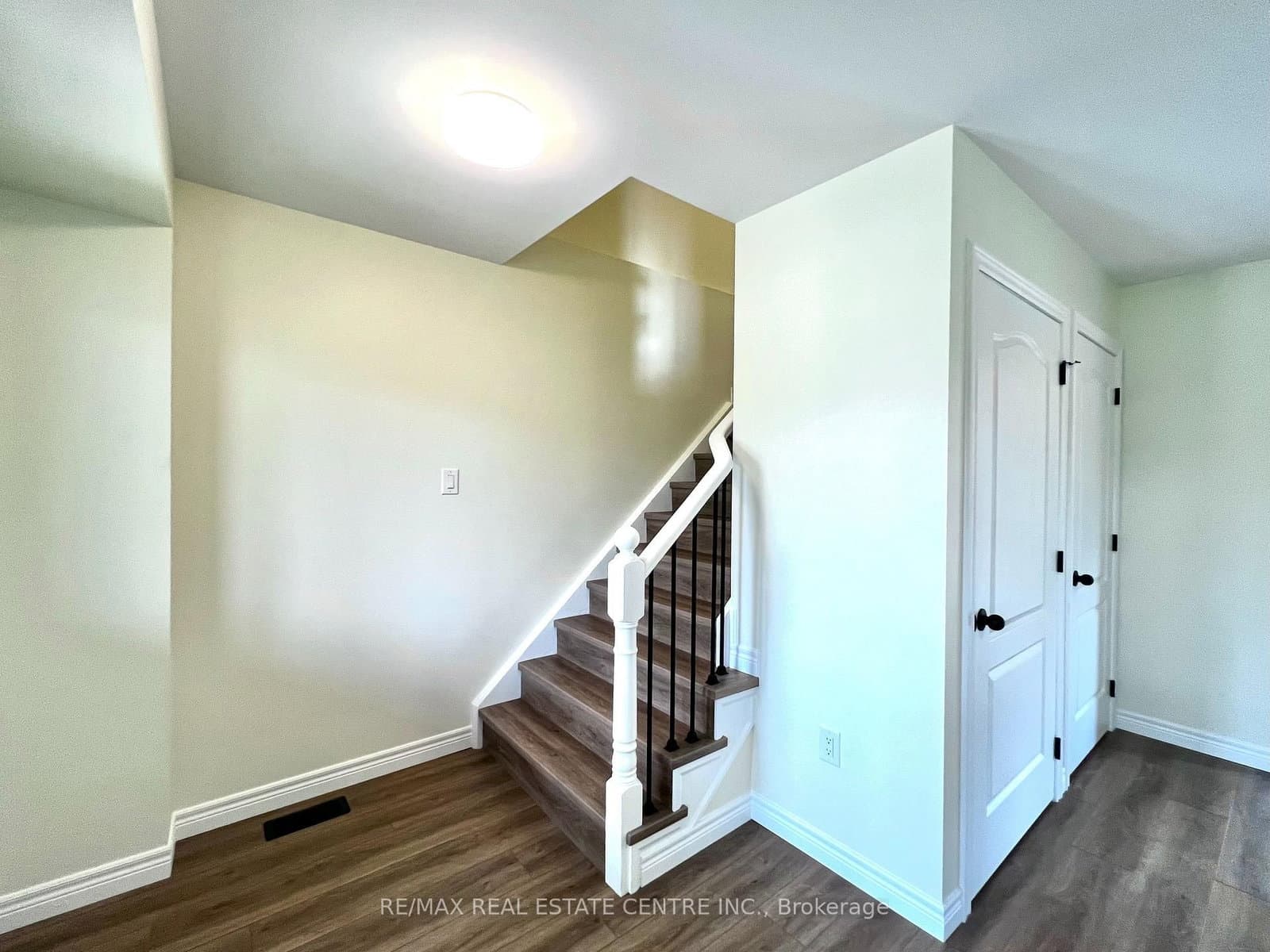 716 Russel Court - Image 4