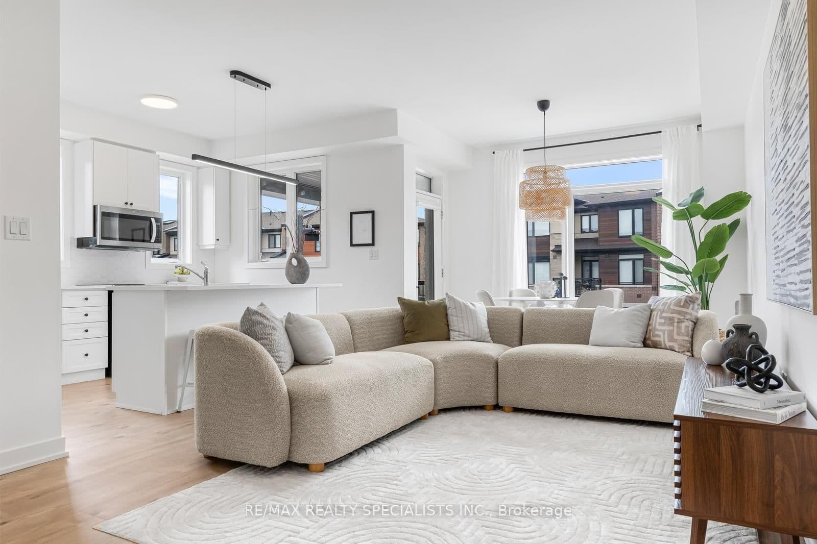 590 North Service Road, Unit 103 - Image 1