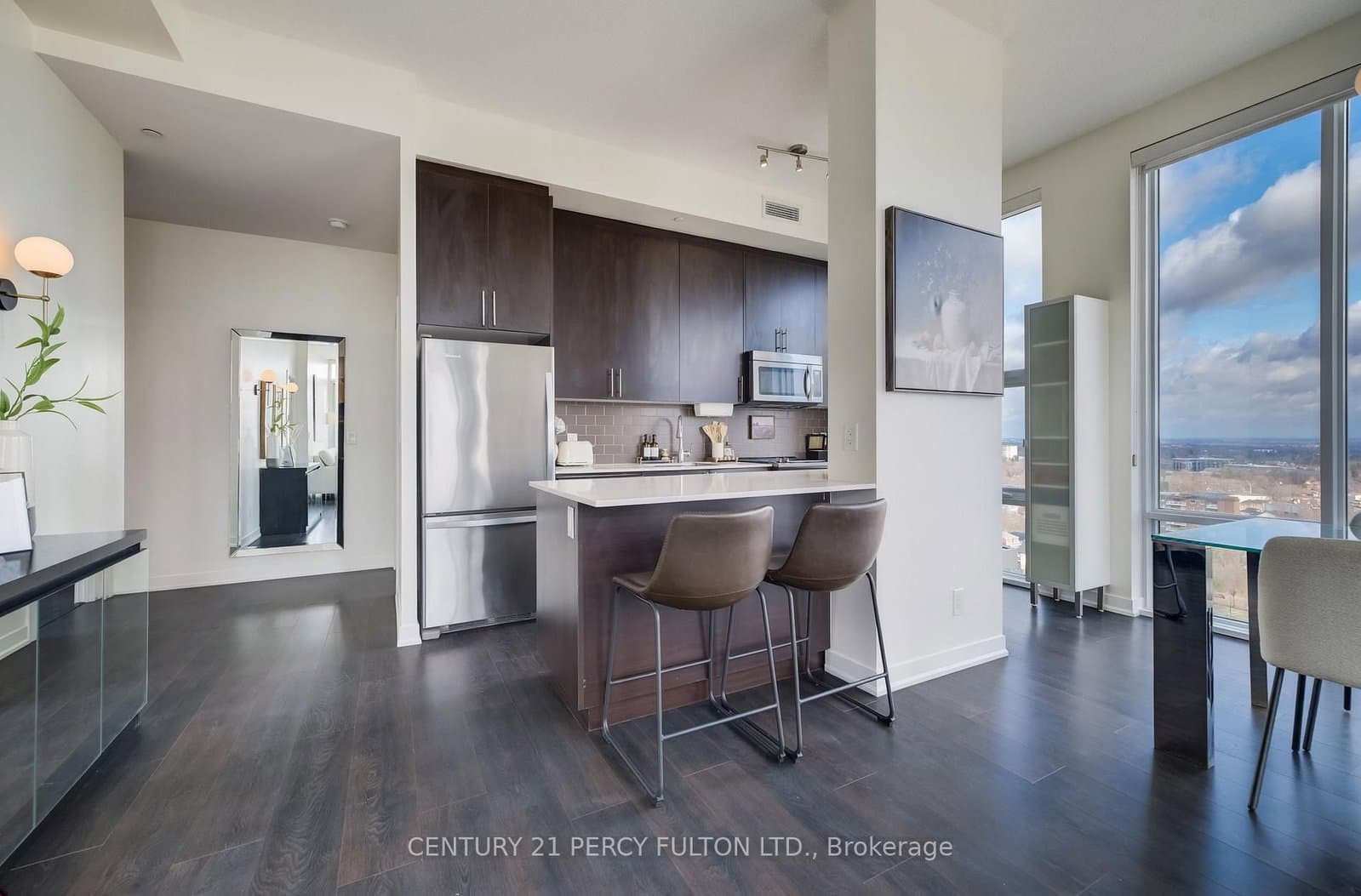 85 Duke Street W, Unit 1703 - Image 4