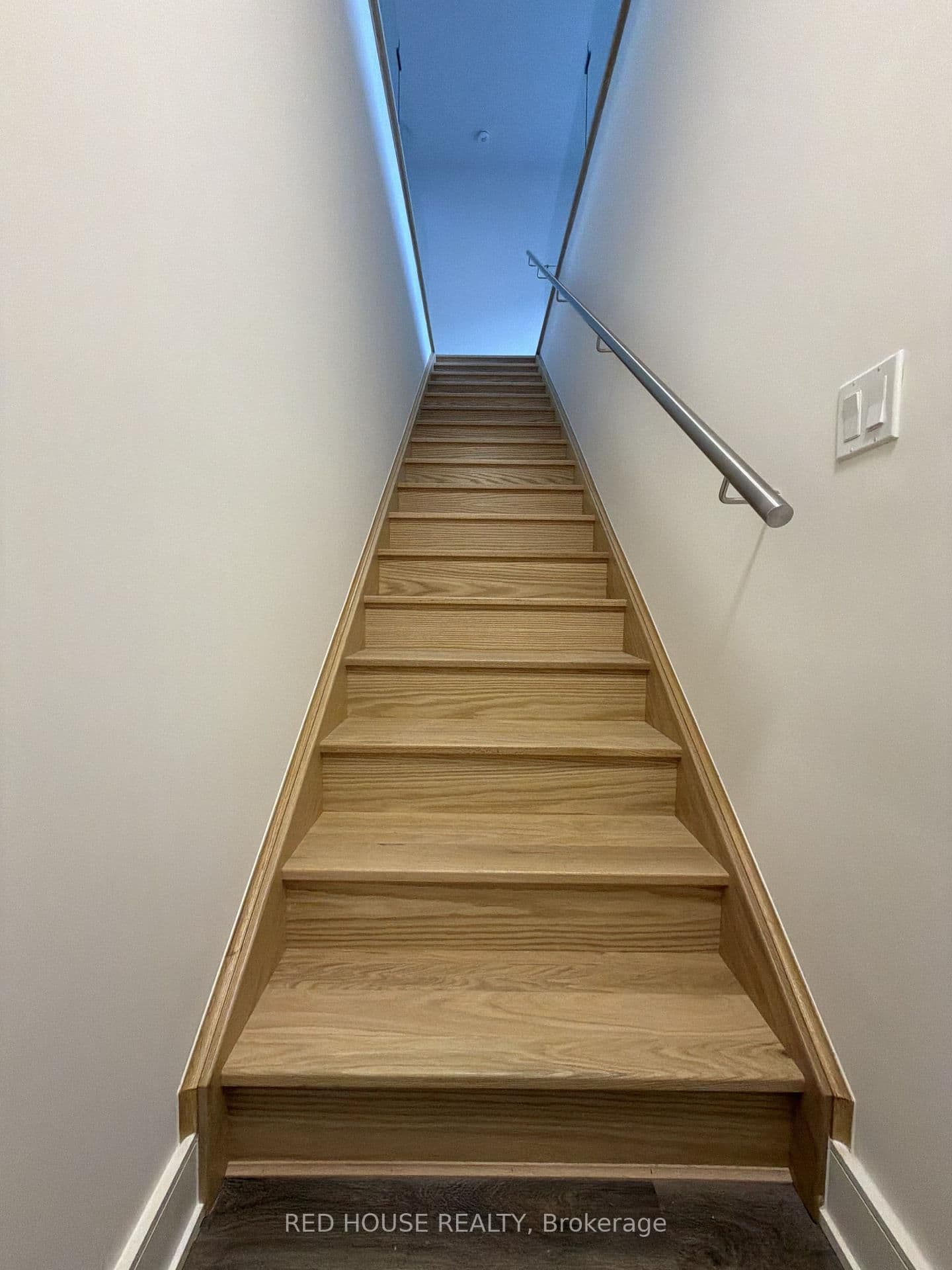 73 Everett Common - Image 3