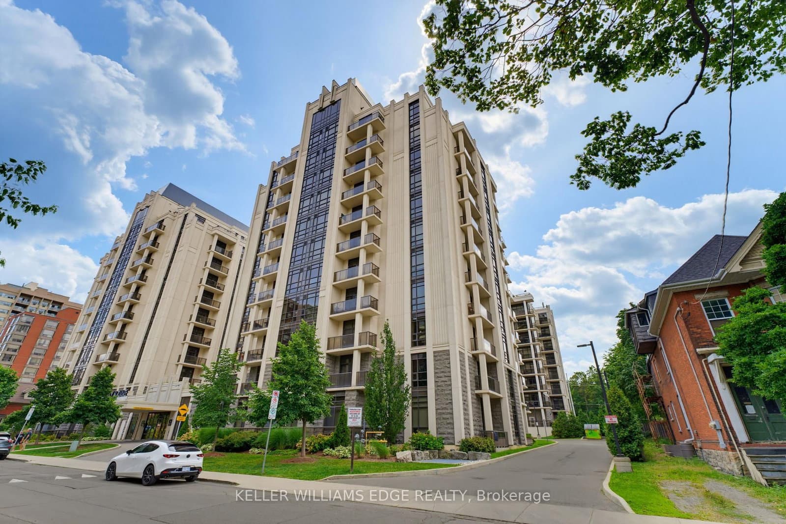 85 Robinson Street, Unit 608 - Image 1