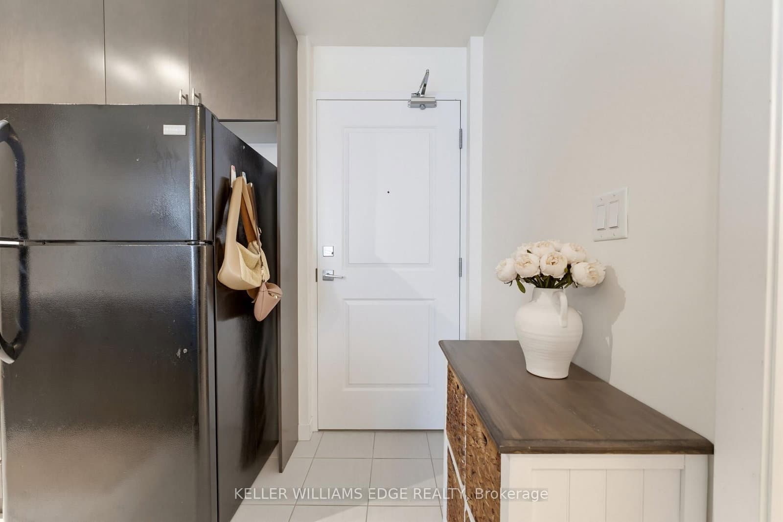 85 Robinson Street, Unit 608 - Image 3