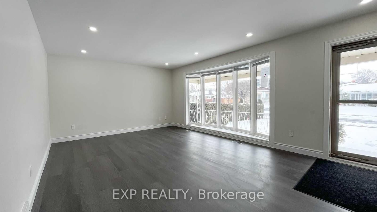 15 Calvert Avenue - Image 3