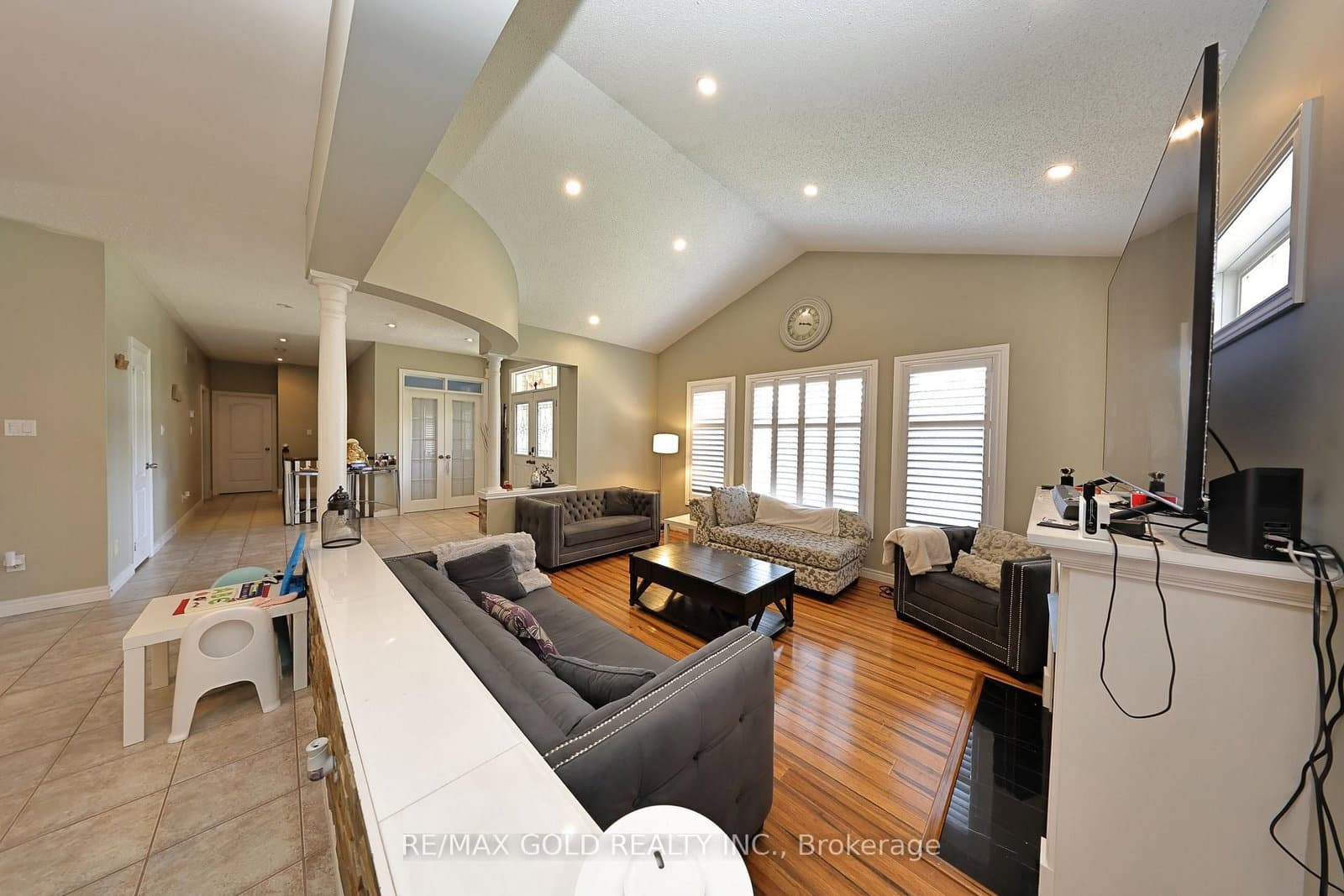 117 Delarmbro Drive - Image 3