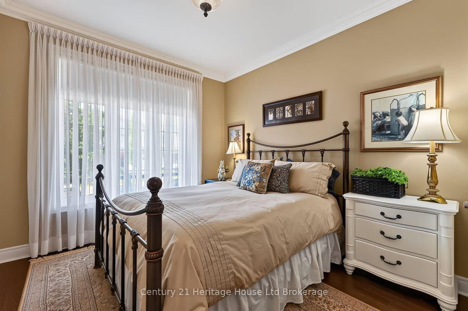 528 Baldwin Crescent - Image 5