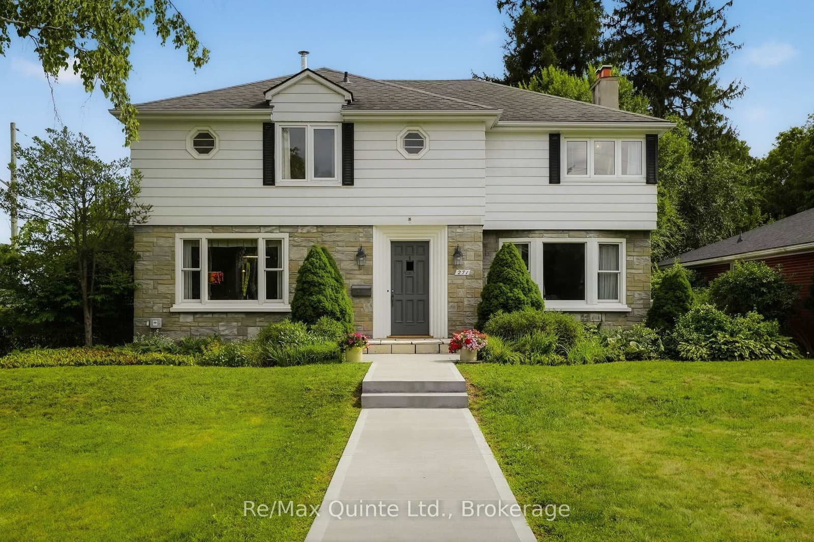 271 Bridge Street East - Image 3