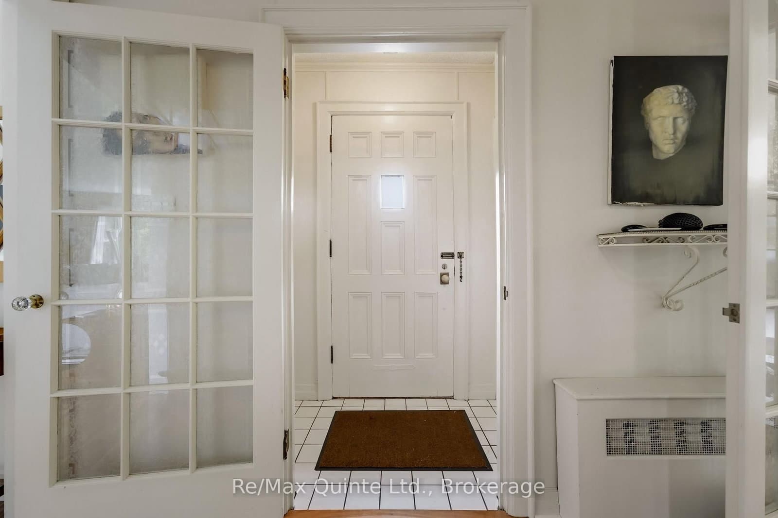 271 Bridge Street East - Image 5