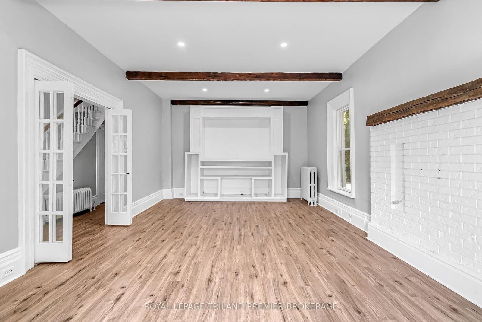 180 Alma Street - Image 5