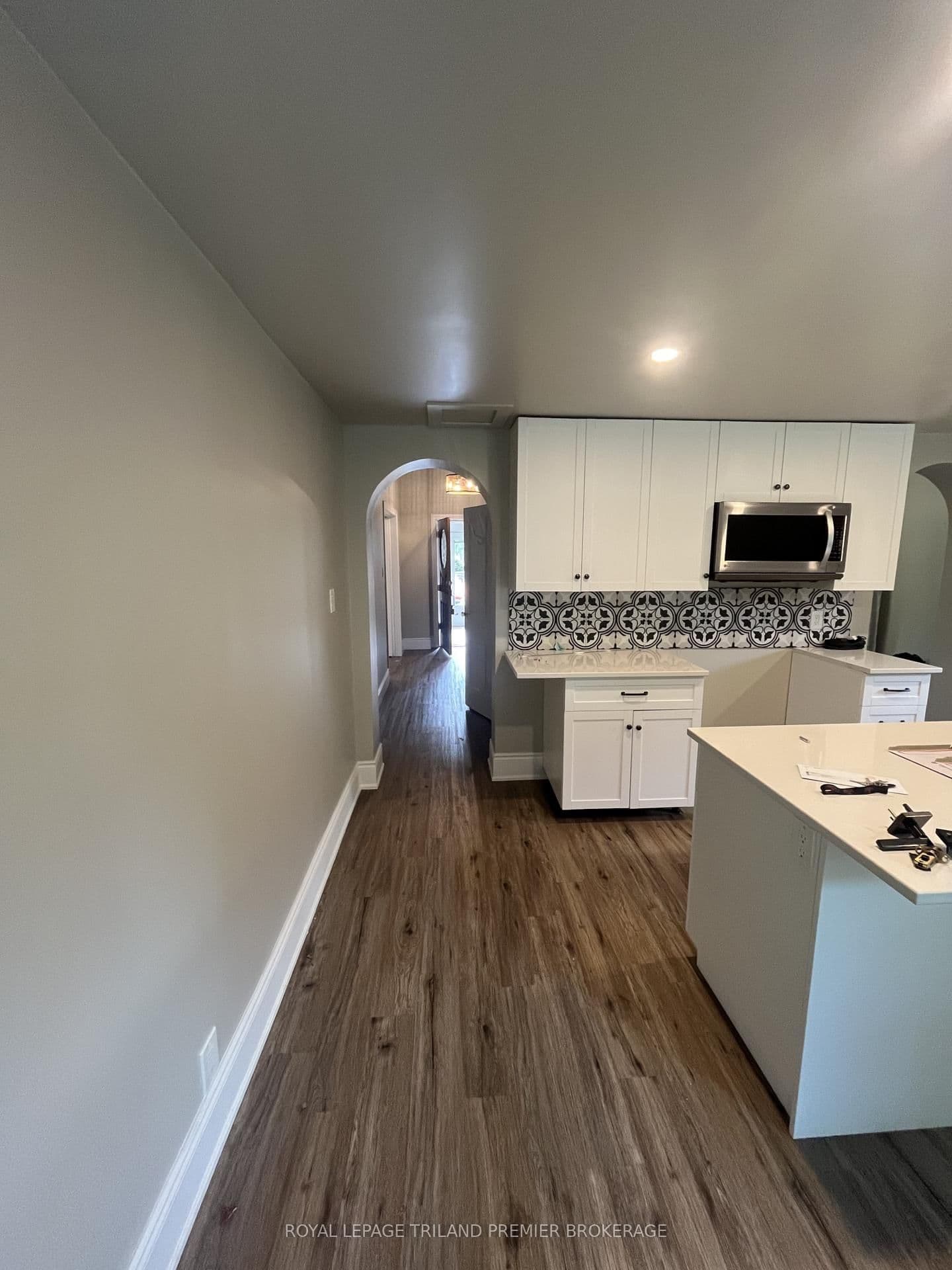 180 Alma Street - Image 6