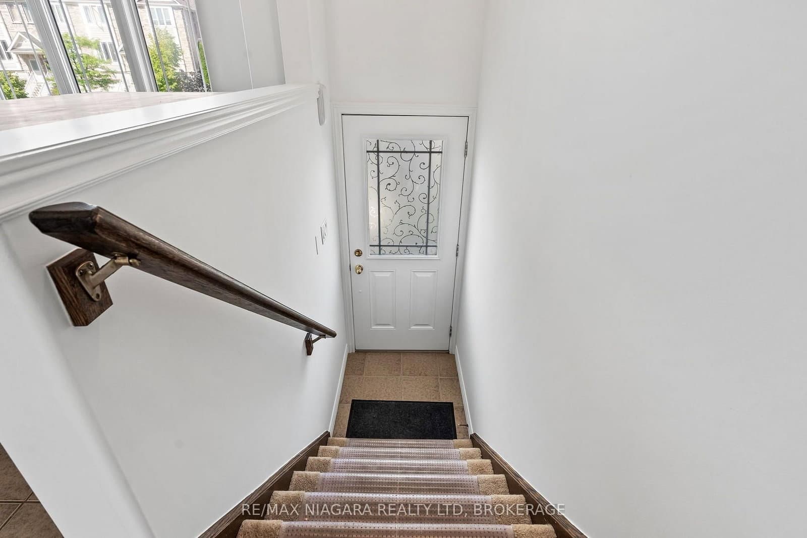 15 Hemlock Way - Image 4
