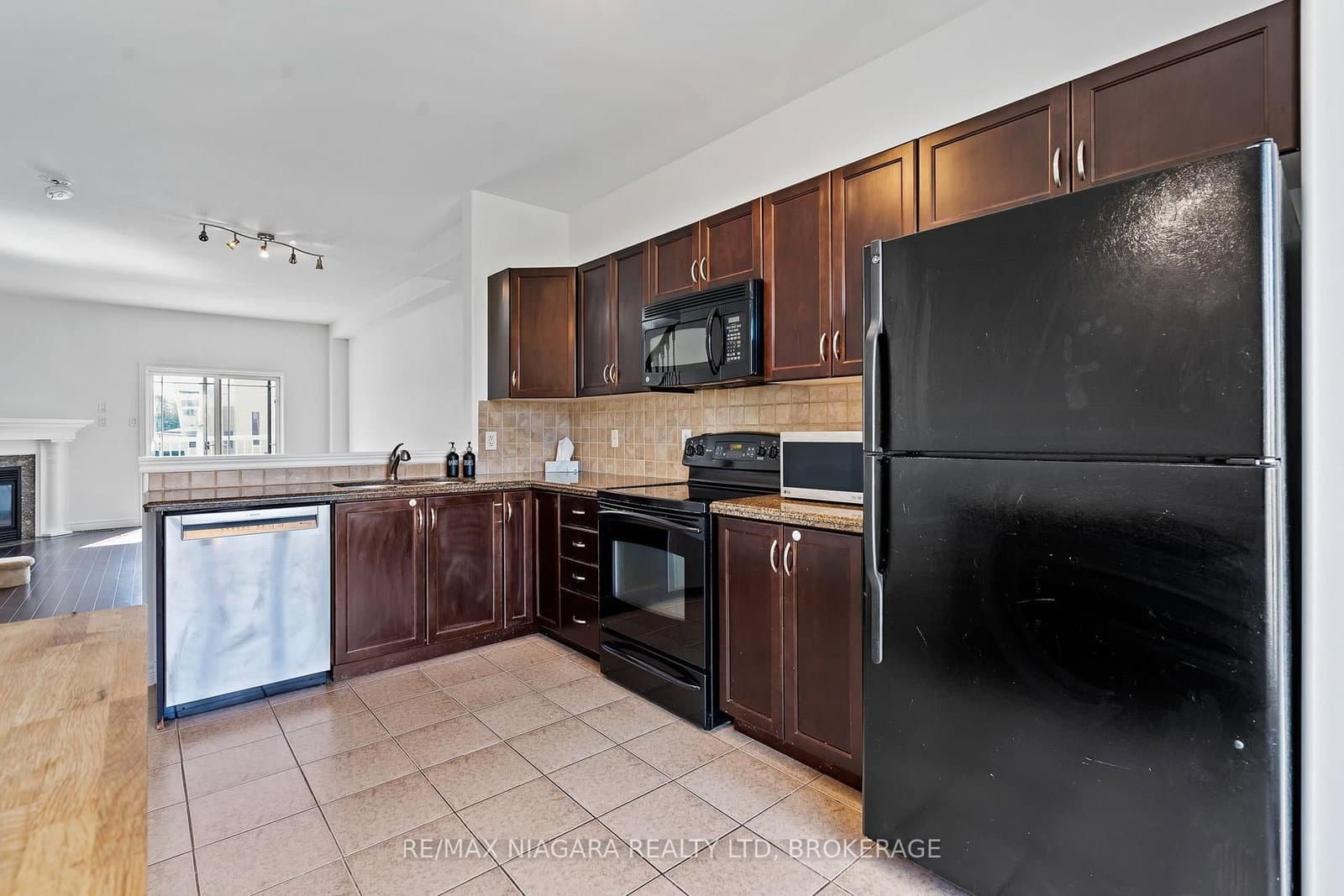 15 Hemlock Way - Image 6
