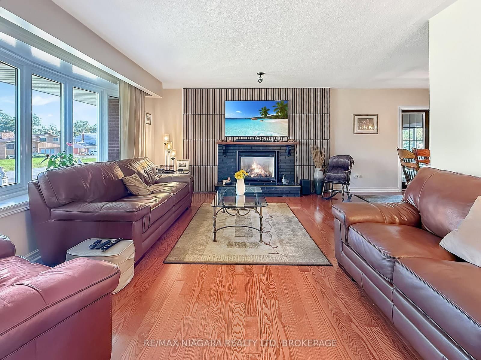 27 Lindbergh Drive - Image 4