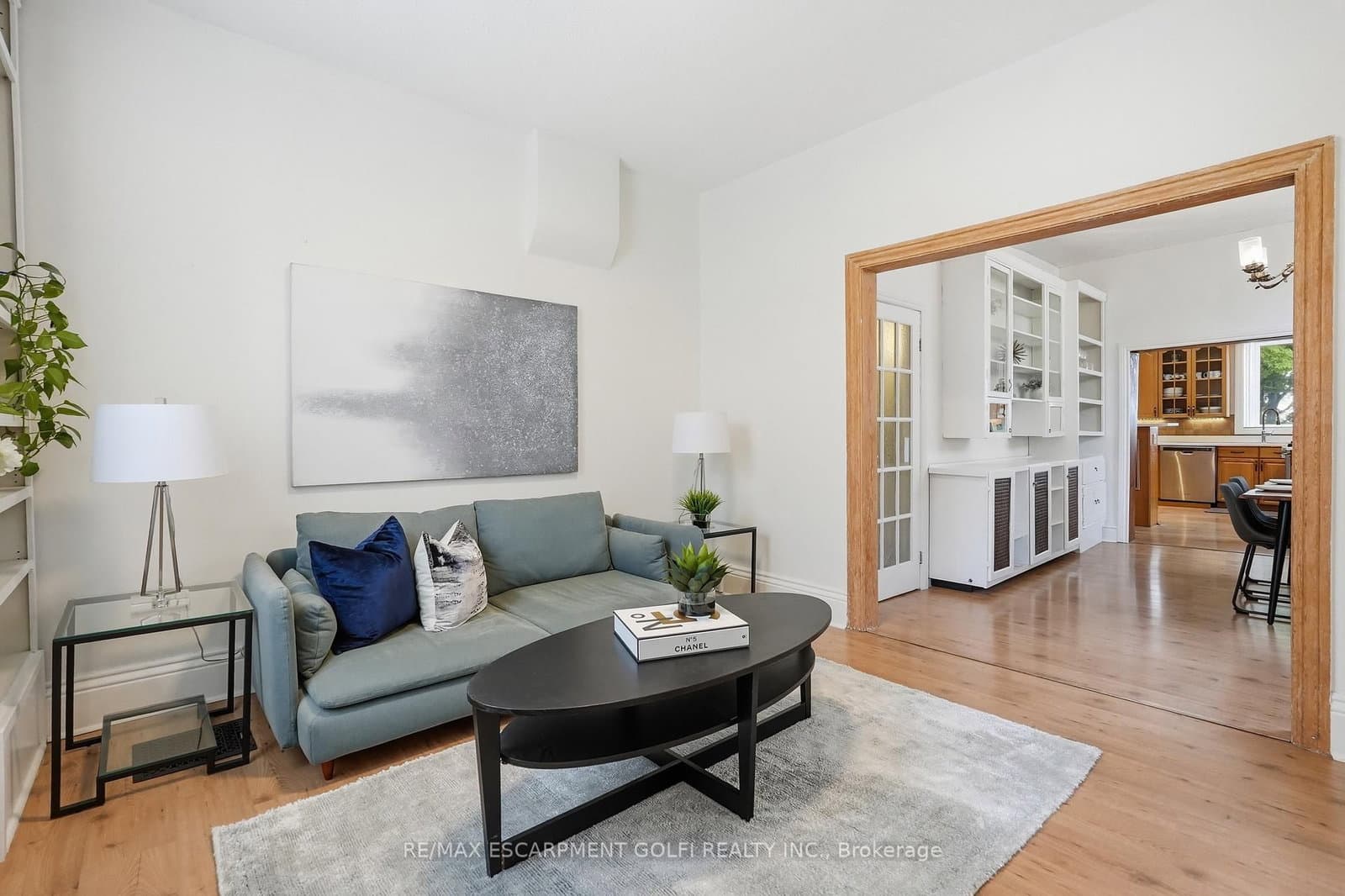 356 Hughson Street - Image 4