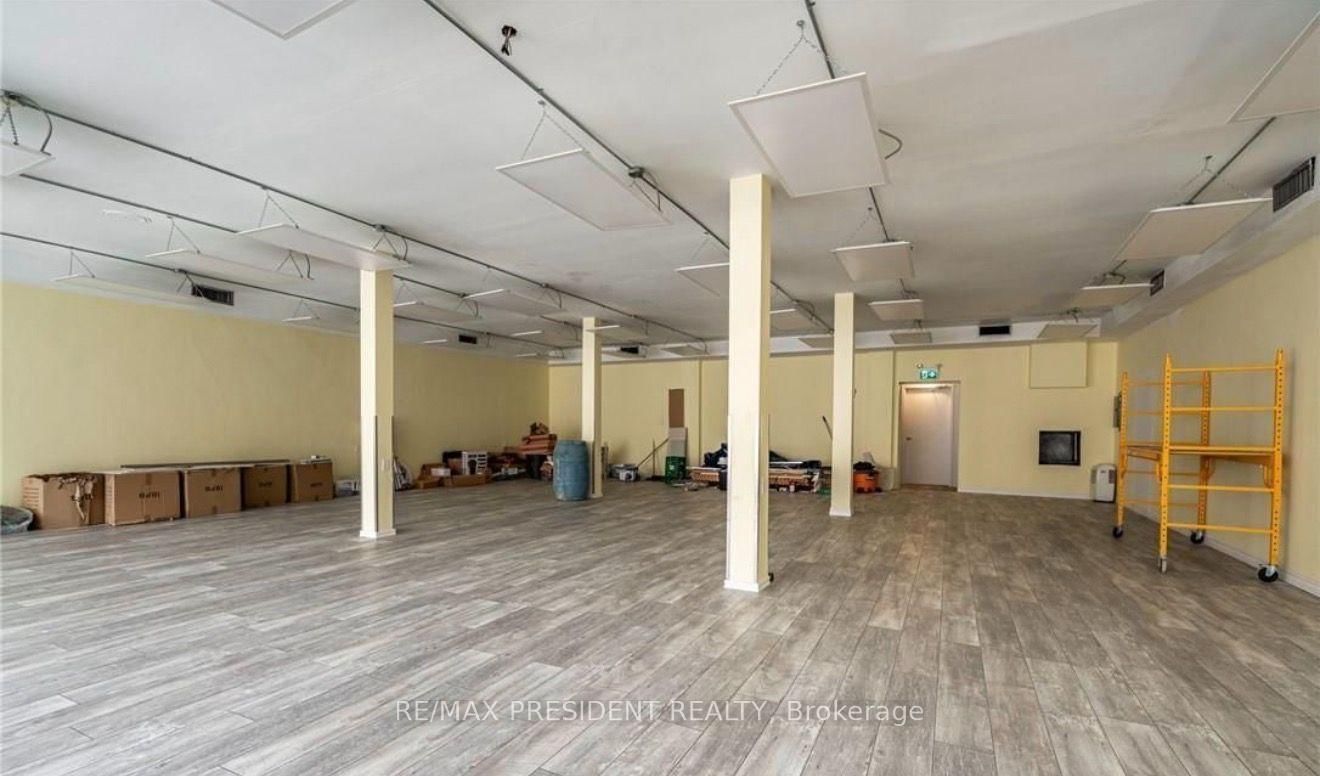 135 James Street N, Unit 3 - Image 6