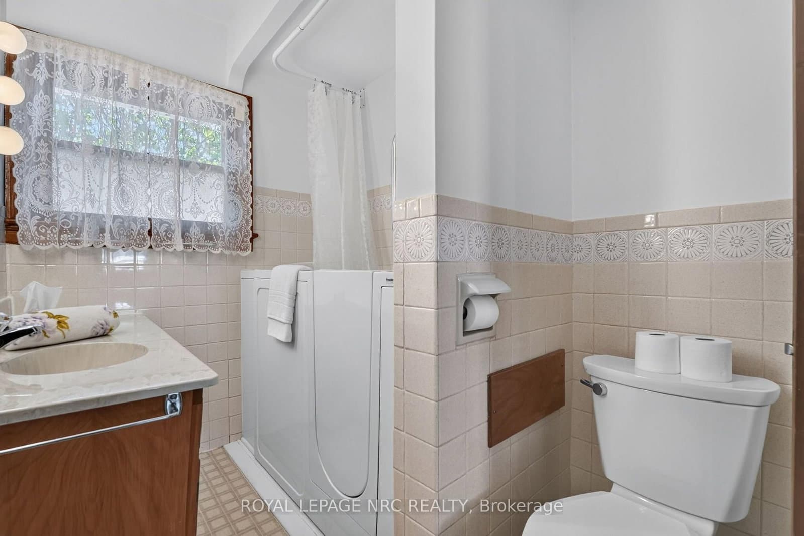 3832 Highland Drive - Image 6