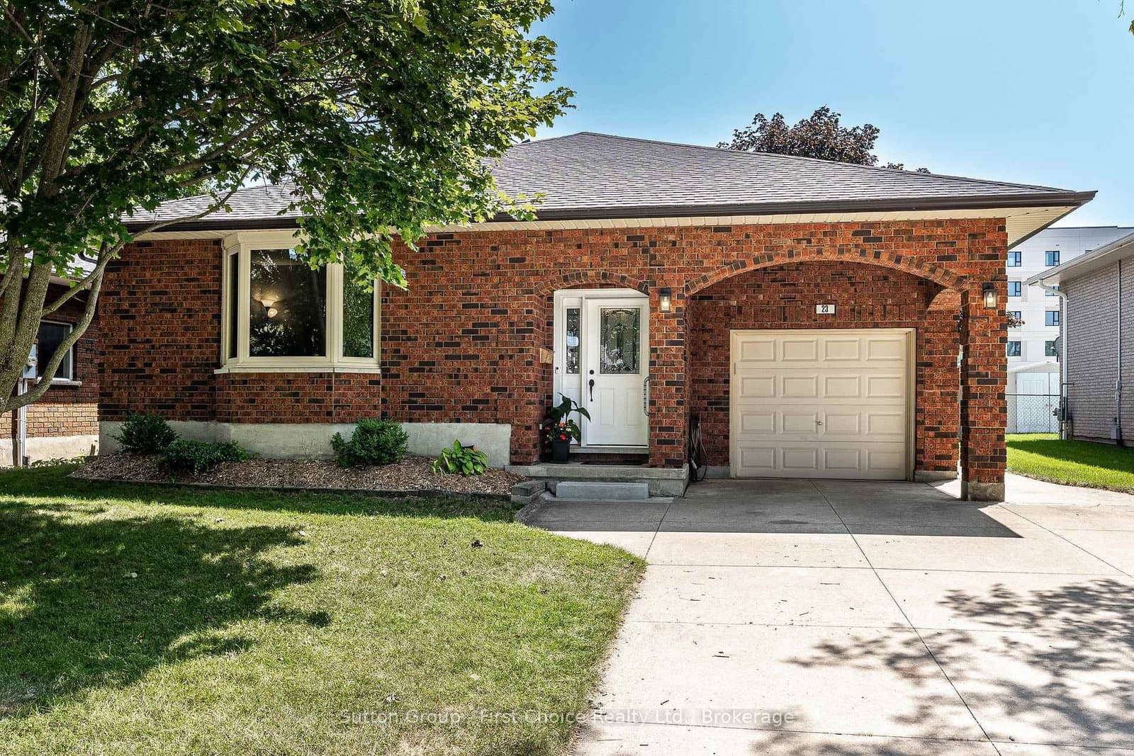 23 Sprung Court - Image 1