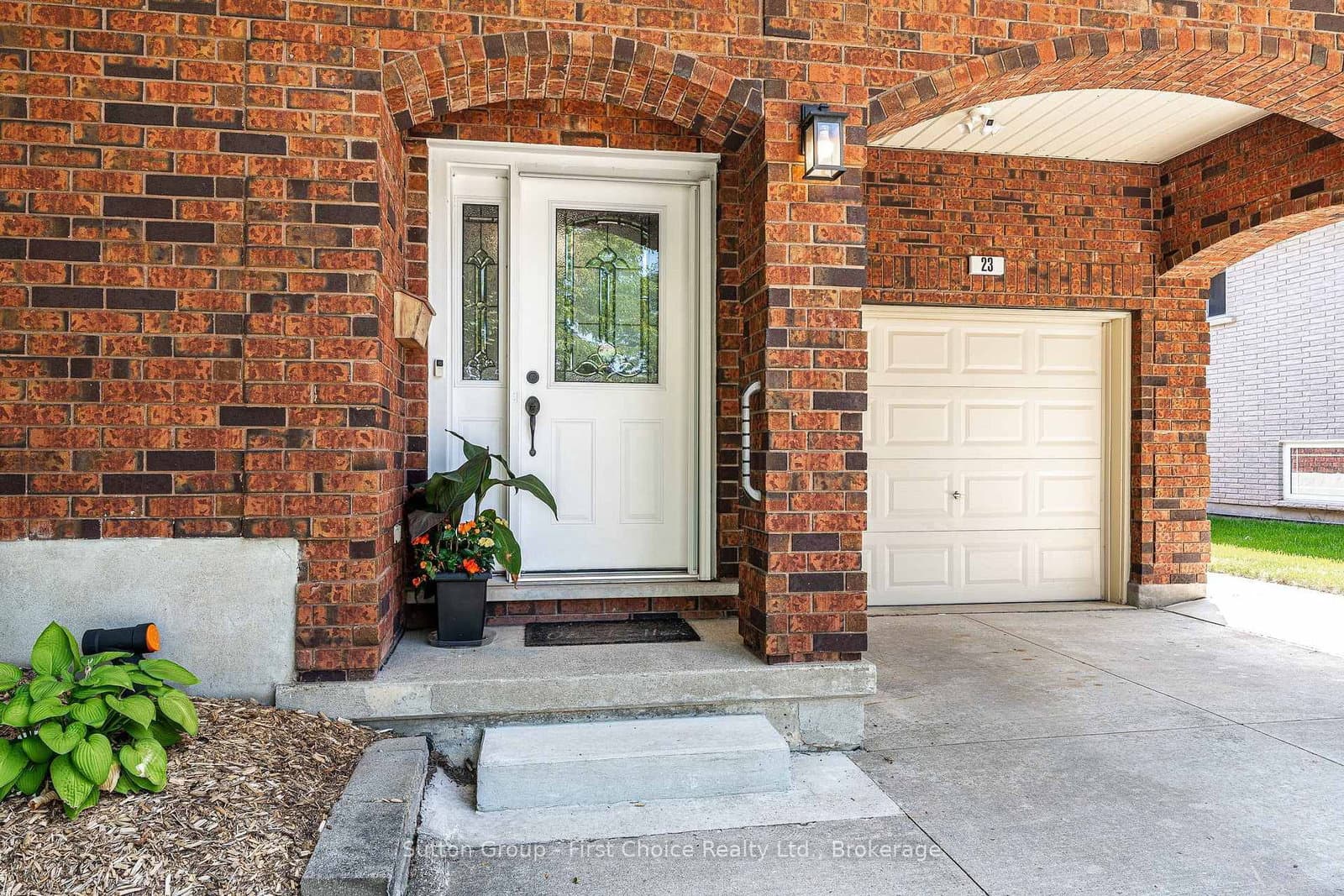 23 Sprung Court - Image 2