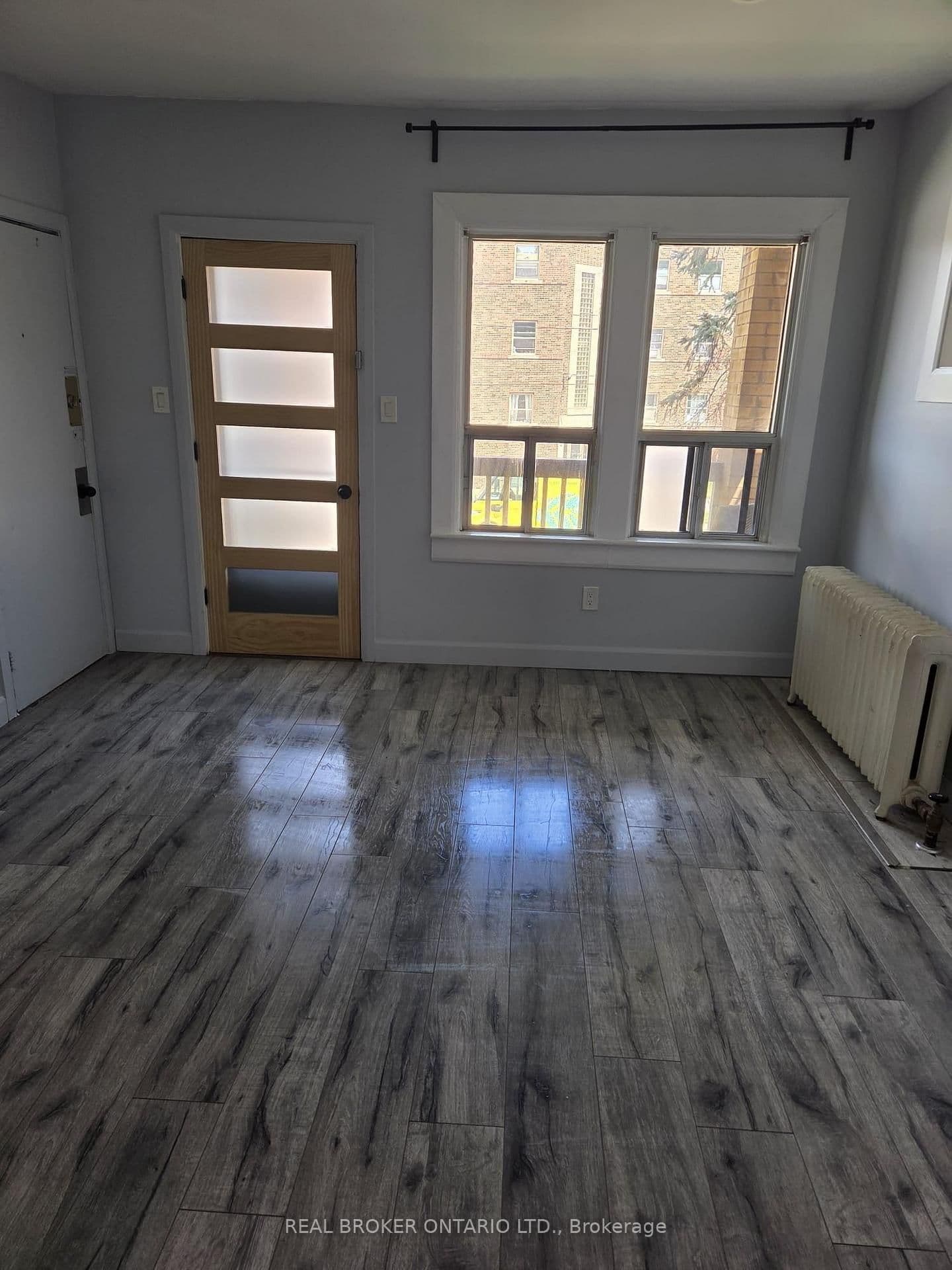 479 Aberdeen Avenue, Unit 3 - Image 4