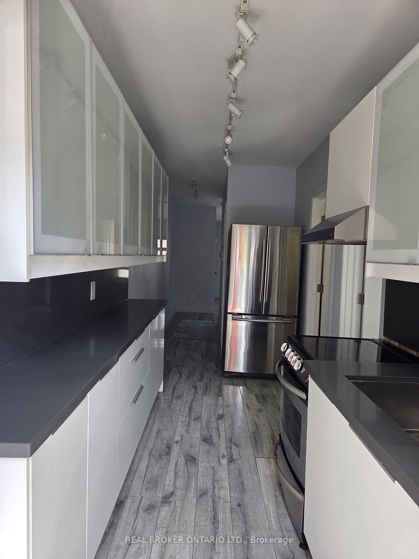 479 Aberdeen Avenue, Unit 3 - Image 5