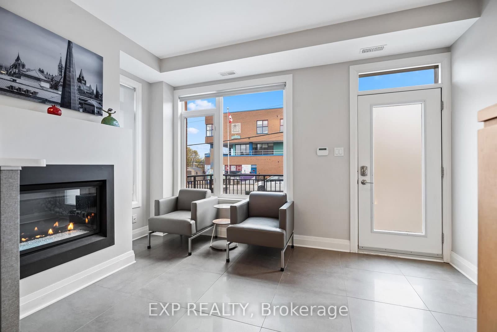 360 Ravenhill Avenue E - Image 3