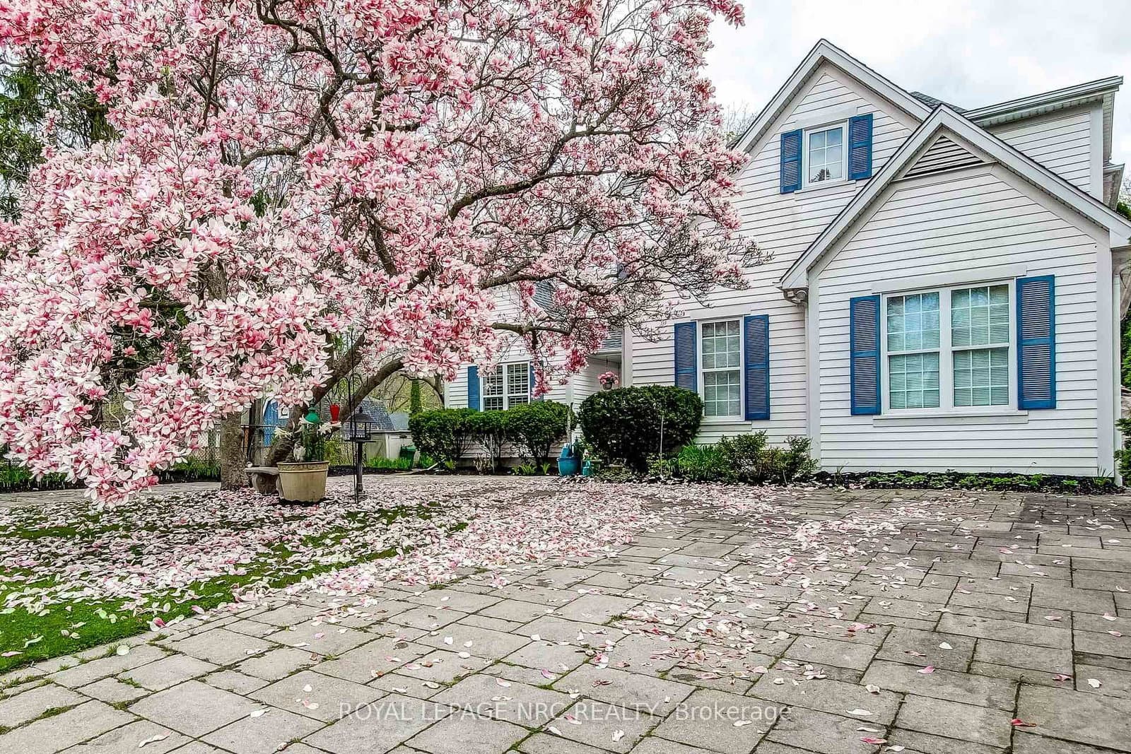 330 Gate Street - Image 2