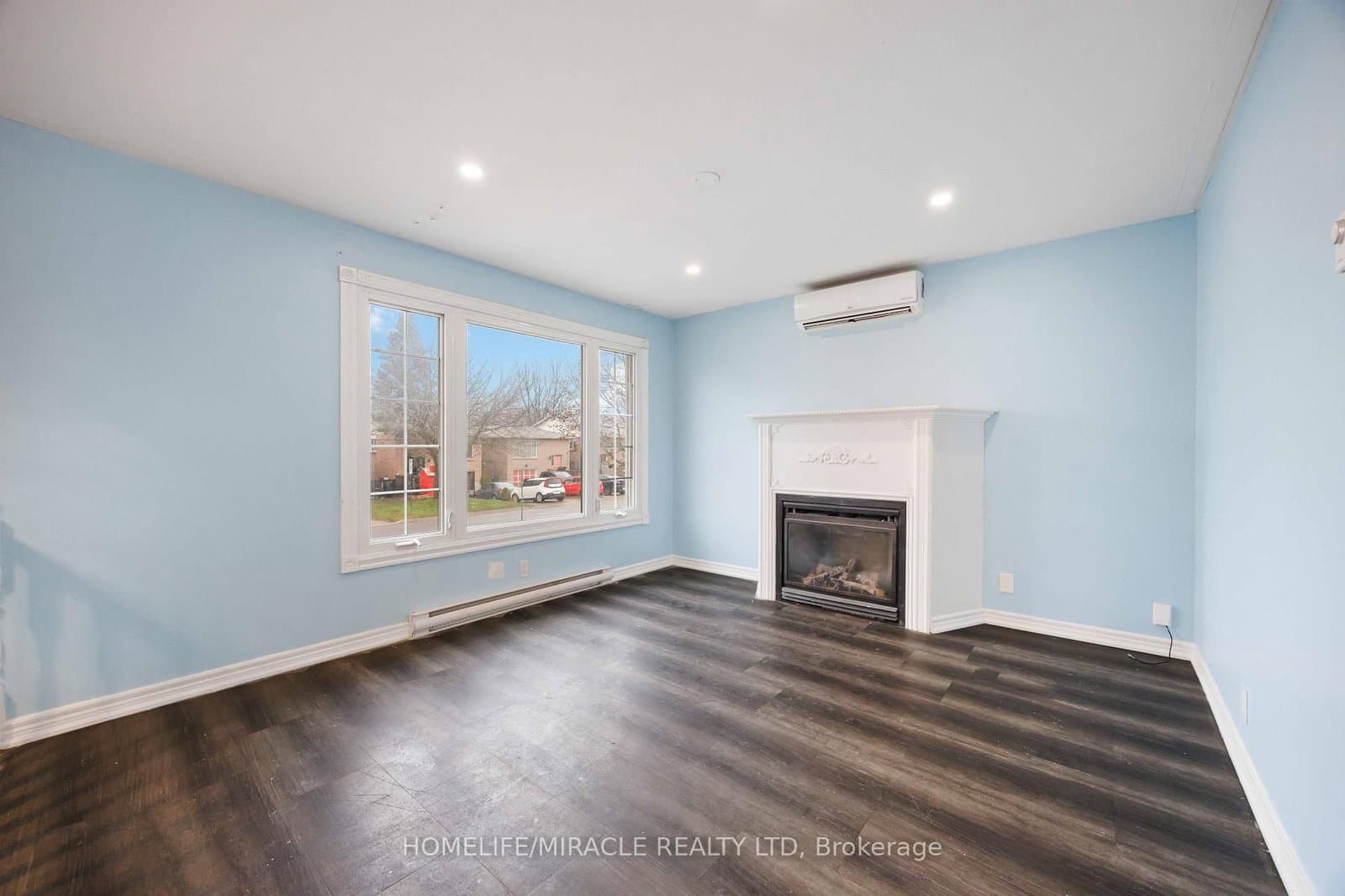 839 Mountain Ash Road - Image 3