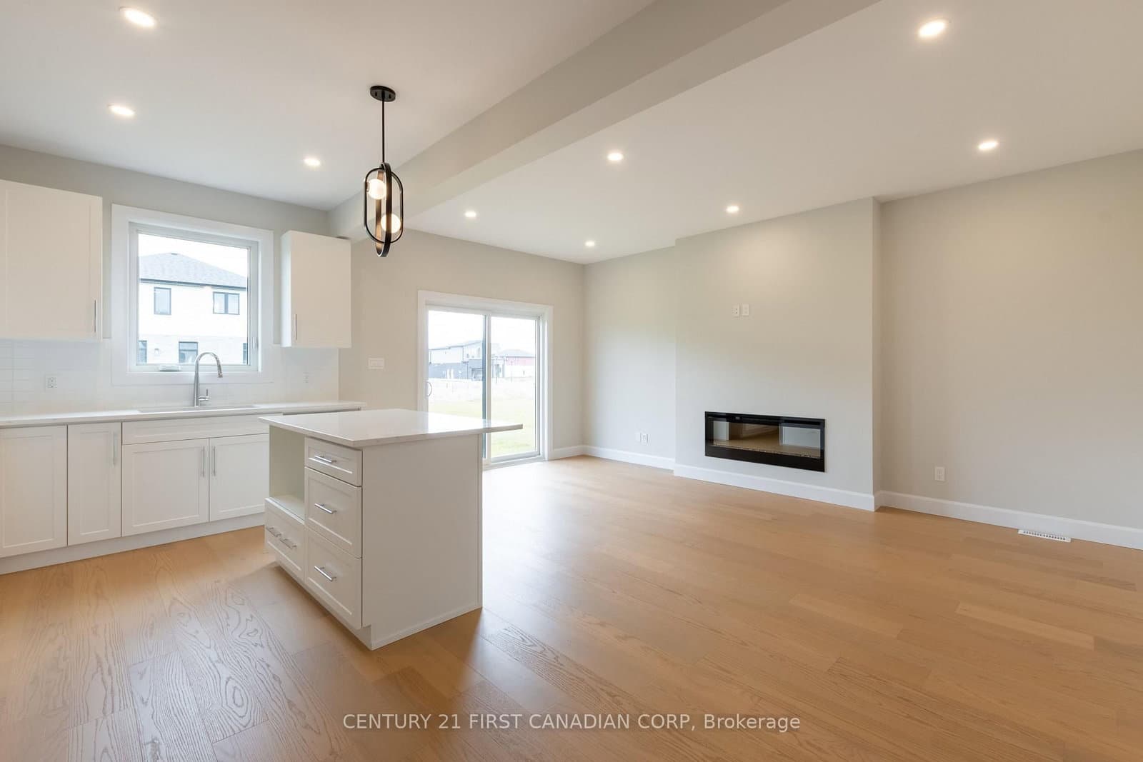 6453 Royal Magnolia Avenue - Image 5