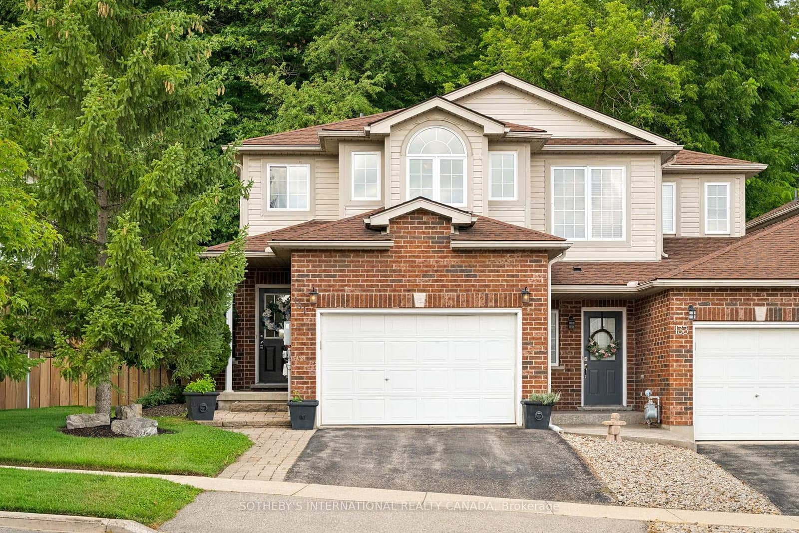 131 Upper Mercer Street - Image 1