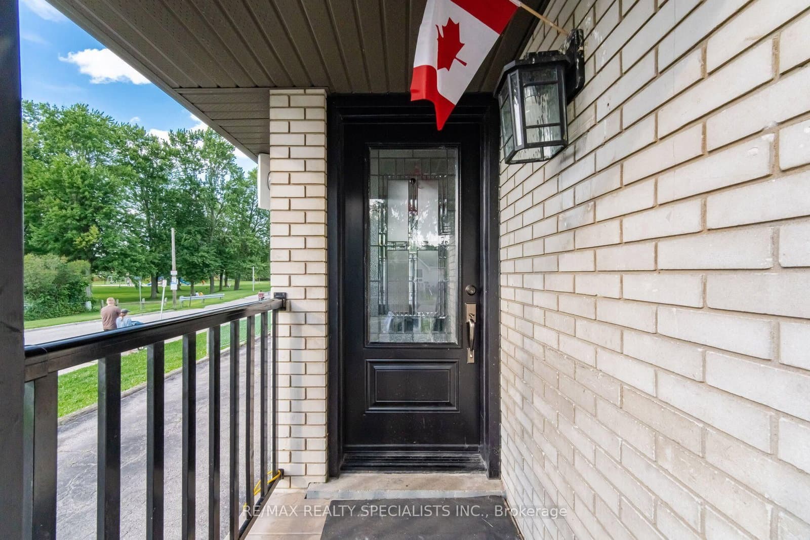 60 Elmwood Avenue - Image 2