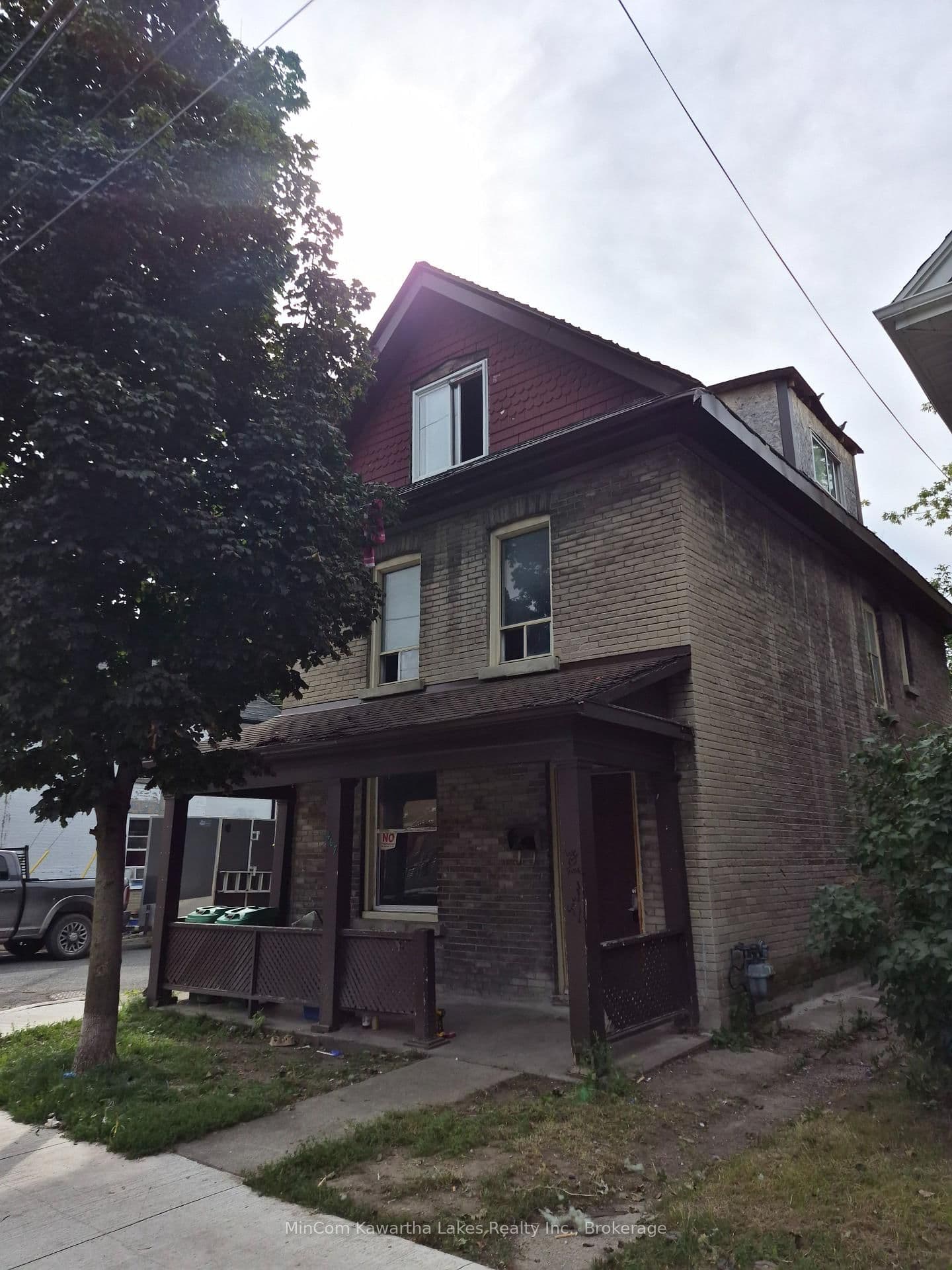 467 ALBERT Street - Image 2