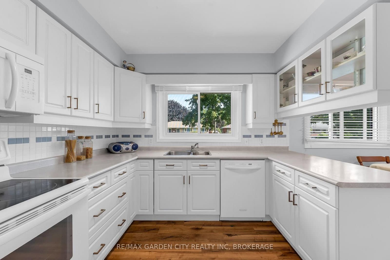 4 Regina Avenue - Image 4