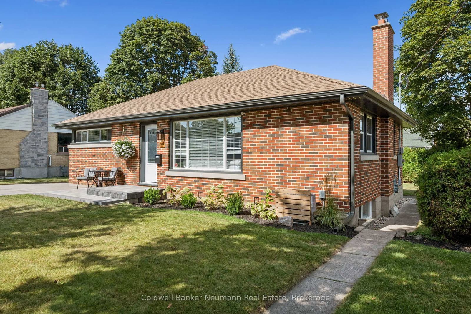 11 WESTERN Avenue - Image 4
